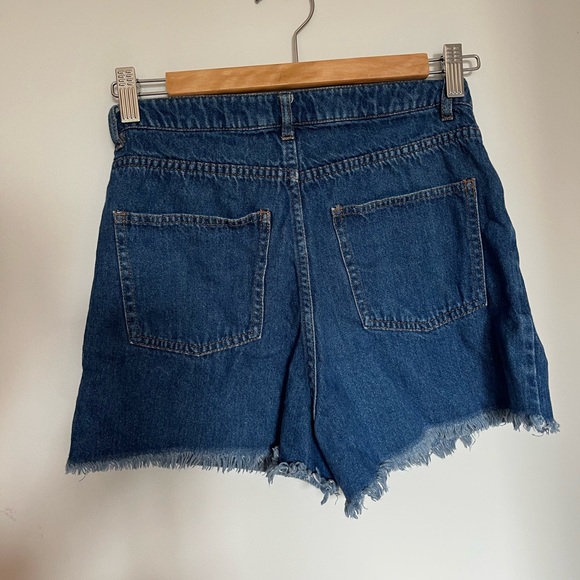 Simmons brand (twik) shorts - Picture 4 of 6
